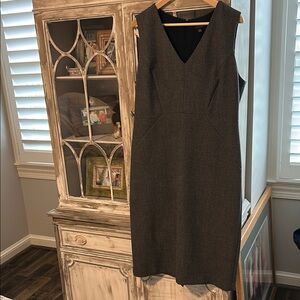 Ann Taylor Gray Sleeveless Sheath Dress V-Neck Midi, Size 14